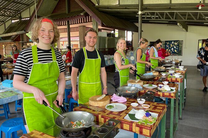 Half-Day Thai Cooking Class at Organic Farm in Chiang Mai - Getting From Chiang Mai City to Smile Organic Farm