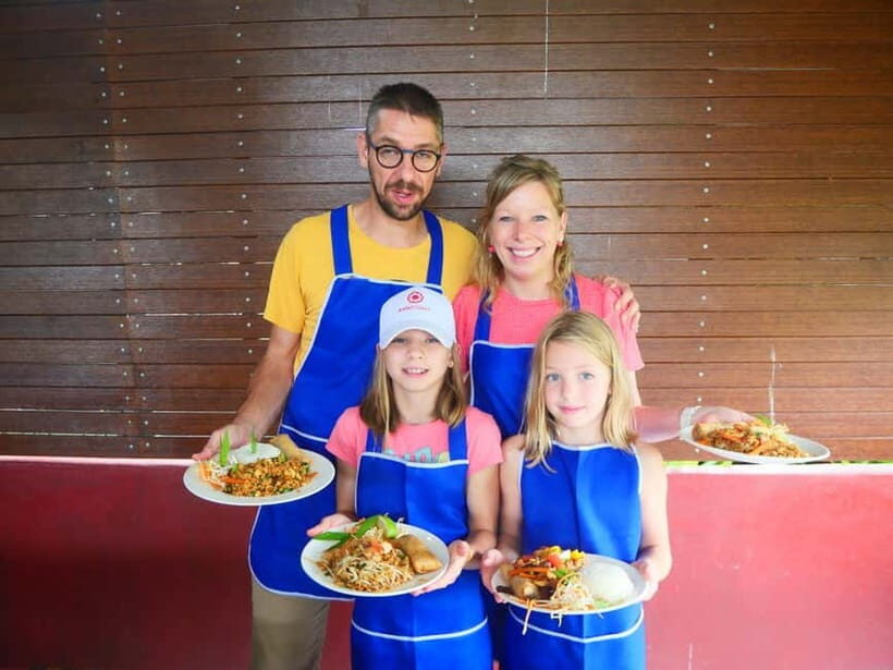 Half-Day Thai Cooking Class on a Local Farm Near Chiang Mai - Should you book Smile Organic Farm Cooking School?