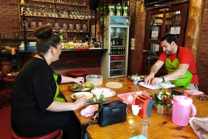 Half-Day Thai Cuisine Cooking Experience in Chiang Mai - Tasting ingredients: why tamarind and palm sugar matter