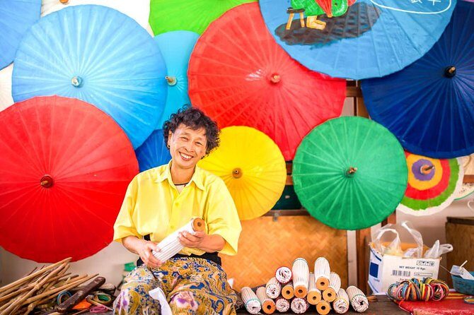 Half Day Traditional Handicraft Craftsmanship Tour from Chiang Mai - Stop 1 in Chiang Mai: arriving near San Kamphaeng