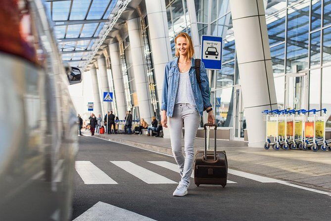 Hassle-Free Private Arrival Transfer from Chiang Mai Airport - How to avoid the common arrival mistake (and waste-free pickup)