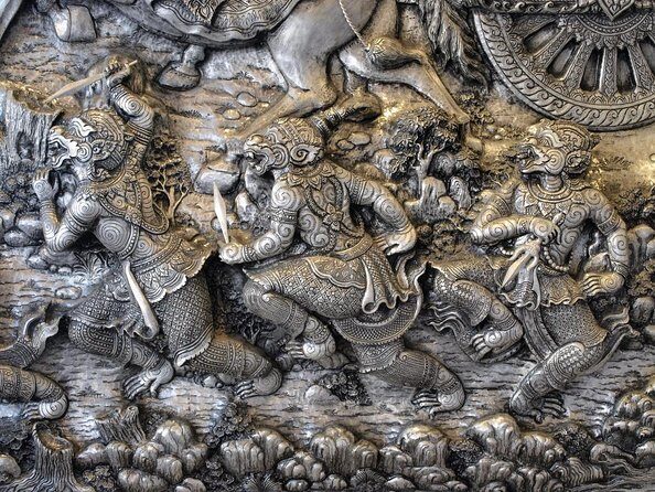 Highlights & Hidden Gems With Locals: Best of Chiang Mai Private Tour - Wat Phra Singh: Buddhist culture you can see, not just read about
