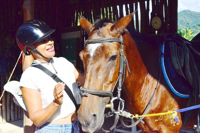 Horse Lesson+Riding+Wat Tonkwen wooden temple.Chiangmai - Who this tour fits best (and who should think twice)