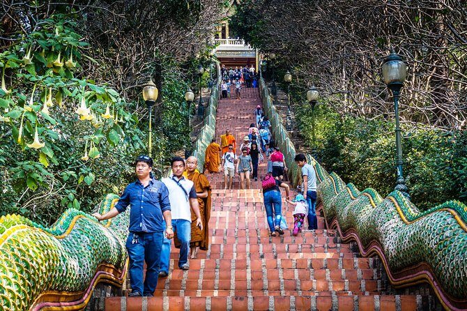 Iconic Half-Day Landmarks & Temples of Chiang Mai - Wat Phra Singh: Lanna pride and a very old Buddha image