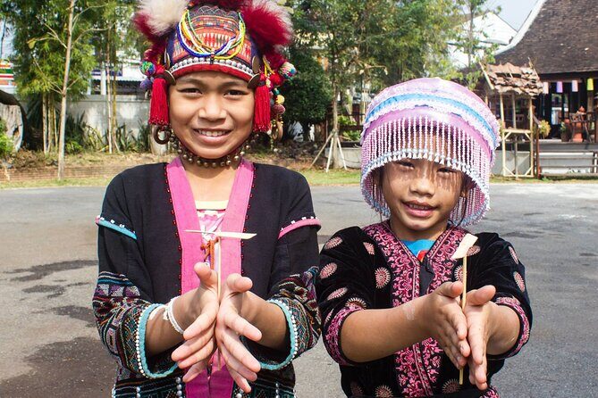 Khantoke Dinner and Cultural Show At Old Chiang Mai Cultural Center - Drinks and the wine reality check