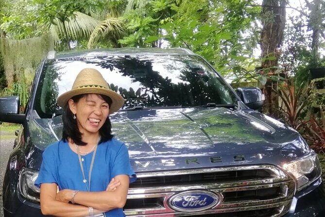 Lady Driver and Guide - Wat Phra That Doi Suthep: the mountain temple opener