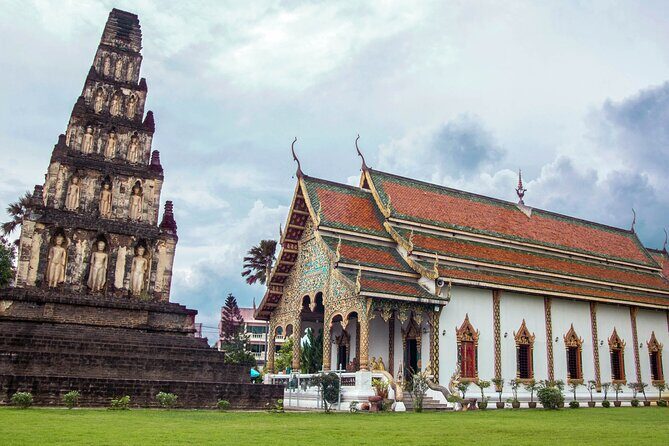 Lamphun and Lampang City Temples Small Group Tour – Full Day - Stop 2: Wat Phra That Hariphunchai, the River-Side 9th-Century Complex