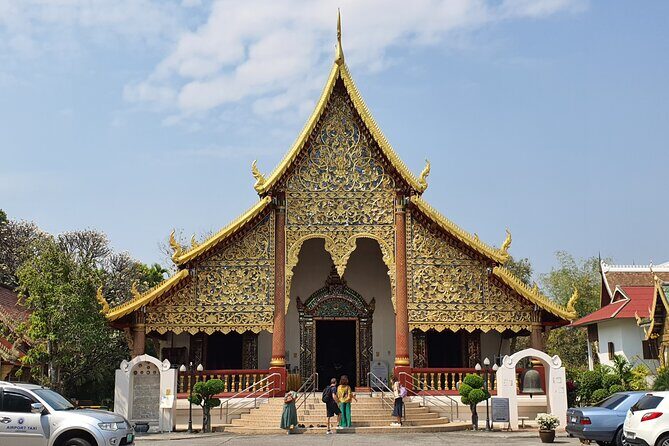 Mastering Chiang Mai Temples in Halfday - Visit 7 Temples - Stop 4: Wat Chiang Man, the oldest temple feel and elephant-shaped buttresses