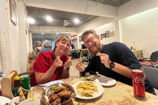 Michelin Guided Street Food Tour in Chiangmai: Thai Food Tour - Stop 1 in Chiang Mai: Pad Thai, curry noodles, mango sticky rice, and more