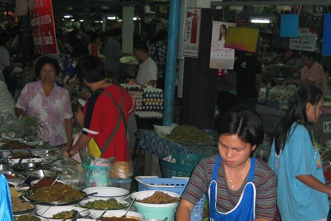 No.1 Chiang Mai: Historical City Bike Tour - Lunch is included, and it’s built for riders