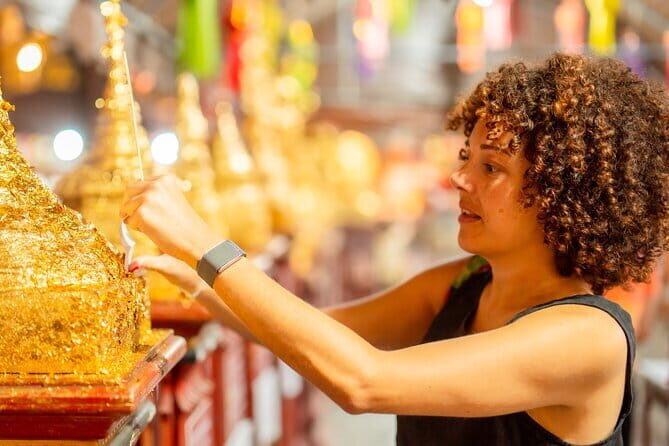 Old Town History and Culture Walking Tour at Chiang Mai - Entering Chiang Mai’s Old Town With King Mangrai Context