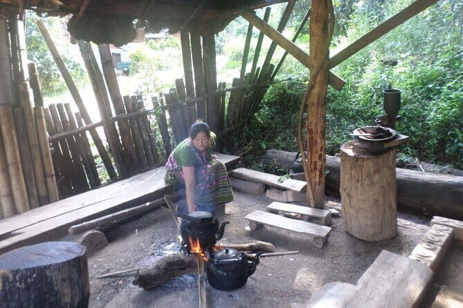 One day Doi Inthanon National Park & Trekking on Kew Mae Pan - Wachirathan Waterfall: A Short Stop That Still Works