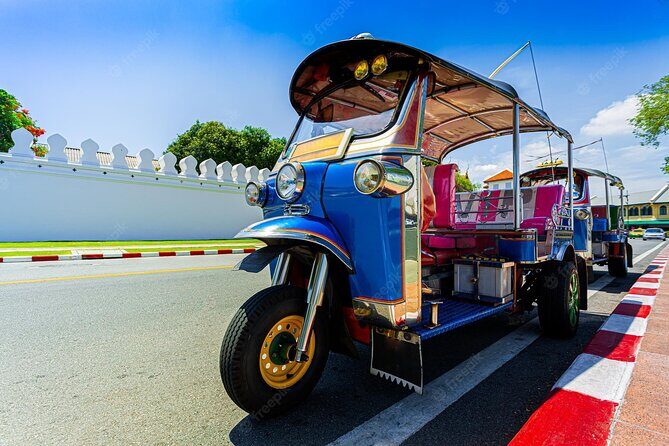 Private Chiang Mai Old City Half Day Tuk Tuk Tour - How the private tuk-tuk works in 4 hours