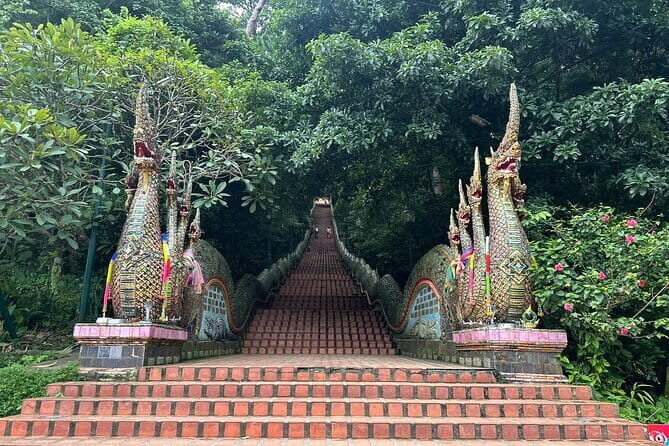 Private Day Tour Doi Suthep Temple and Handicraft Center - Wat Pha Lat: a jungle-temple pause from city energy