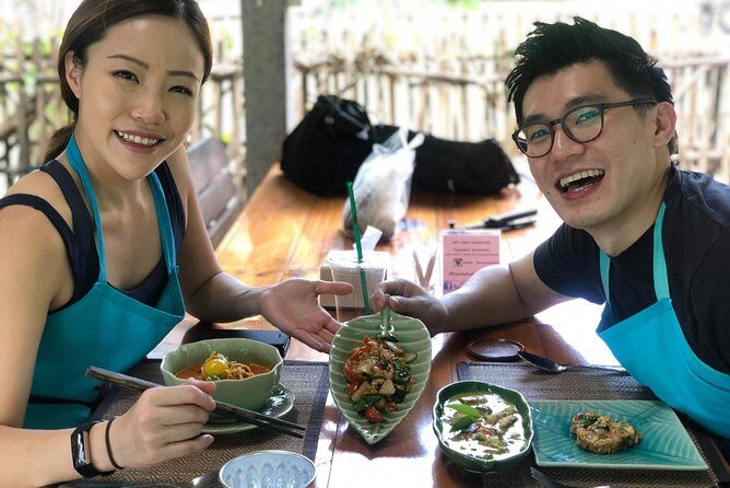 Private Dinner Cooking Class with Benny in Chiang Mai - Getting picked up and heading out at 4:30 pm