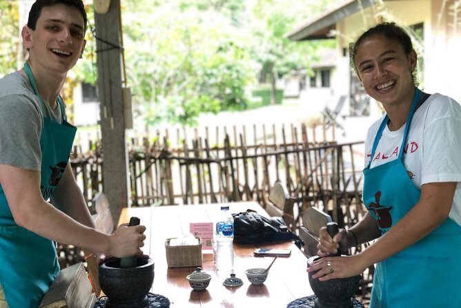 Private Dinner Cooking Class with Benny in Chiang Mai - What you’ll eat along the way: market tasting plus dinner