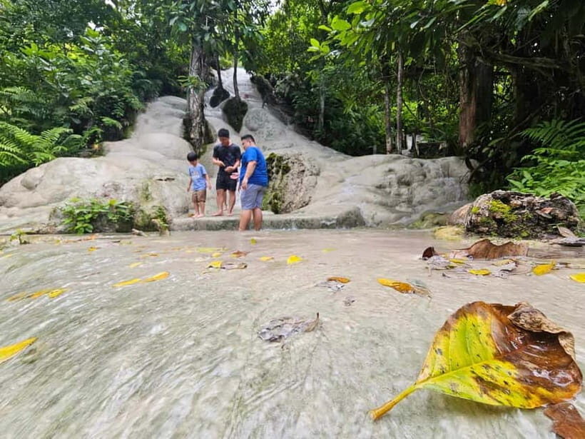 Private : Sticky Waterfall & Secret Temple & Karen Village. - Lunch Break That Actually Ties the Day Together