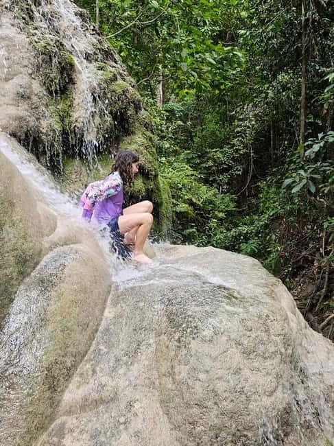 Private : Sticky Waterfall & Secret Temple & Karen Village. - Bua Thong Sticky Waterfall: Climb the Limestone Like Gecko-Hands