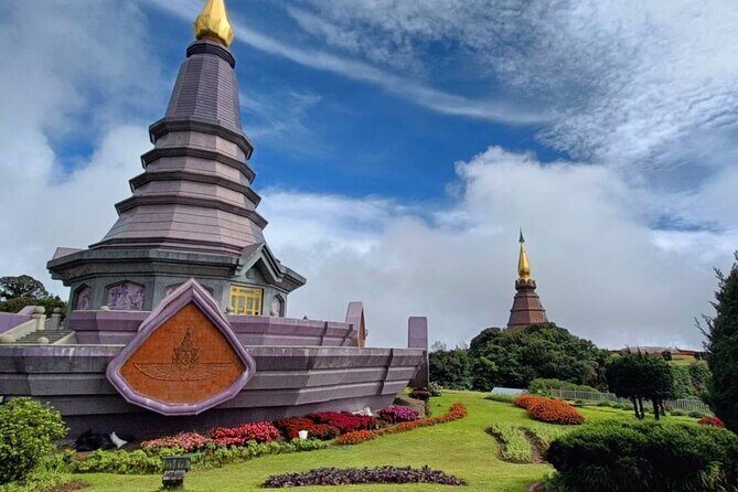 Private Tour to Chiang Mai Rice Terraces and National Park - Doi Inthanon National Park: Thailand’s highest point and the Ang Ga trail