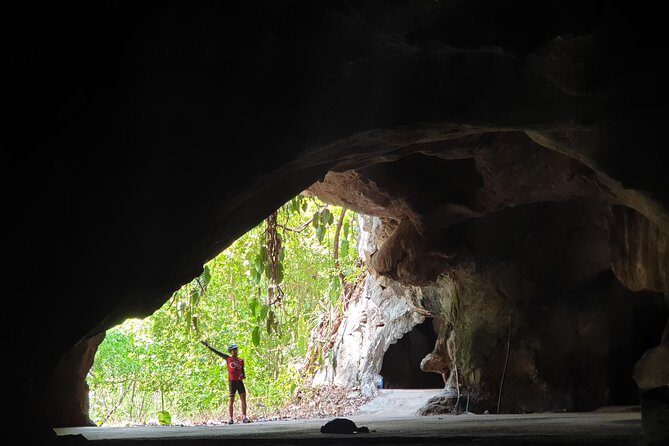 Sticky Waterfall Cycling Tour - What makes this sticky waterfall bike day work