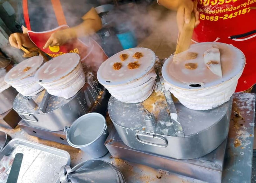 Taste of Chiang Mai: Michelin Guide & Street Food Tour - Thana Ocha noodle stop: Hakka pink noodle (Yen Ta Fo)