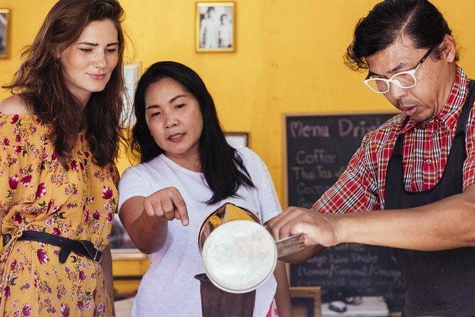 The 10 Tastings of Chiang Mai With Locals: Private Street Food Tour - Quick hits you’ll feel on the street
