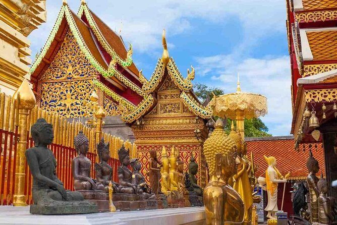 The Best Chiang Mai City Private Tour: Famous Temples & Viewpoint - Dressing for temple time in Chiang Mai