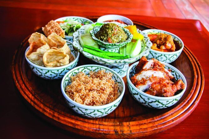 Traditional Khum Khantoke Dinner from Chiang Mai with Cultural Dance Show - Old Chiang Mai Cultural Center: Where Dinner and Performance Live Together