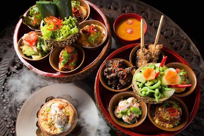Traditional Khum Khantoke Dinner from Chiang Mai with Cultural Dance Show - Small Group Size: Why It Feels More Personal