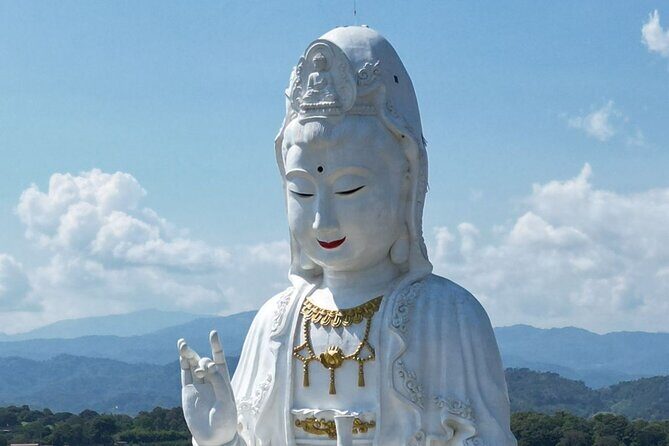 Visit Chiang Rai Temples and Lalitta Cafe from Chiang Mai - From Chiang Mai to Chiang Rai: a full-day temple run with a café reset