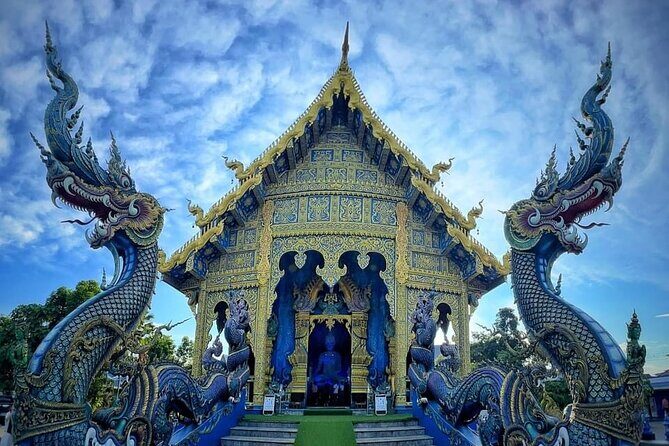 Visit Chiang Rai Temples and Lalitta Cafe from Chiang Mai - Wat Huay Pla Kang (Goddess of Mercy): the elevator up to scale