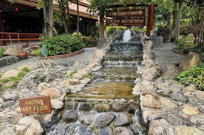 Visit Chiang Rai Temples and Lalitta Cafe from Chiang Mai - Price and value: what $45.50 covers, and what it doesn’t