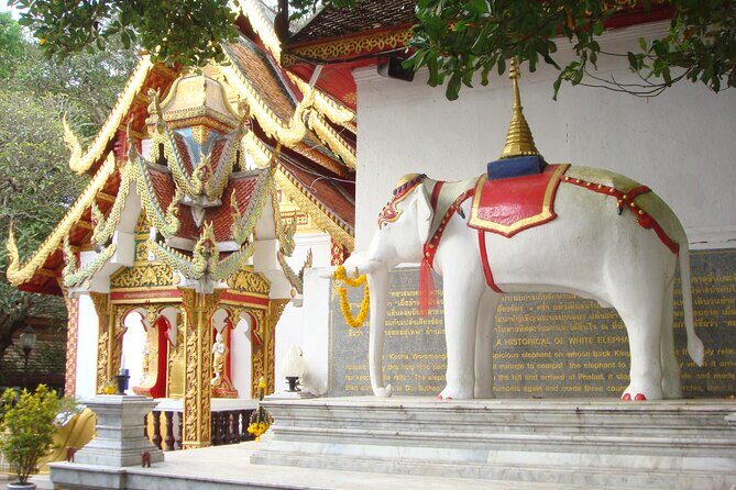 Wat Phra That Doi Suthep & Hmong Village Half Day Tour From Chiang Mai - Wat Phra That Doi Suthep: The Temple Complex Is the Main Show