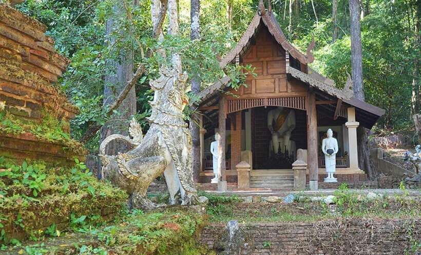 Wat Phra That Doi Suthep & Wat Pha lat Evening Tour & Guide - English Guide Help That Actually Improves Your Visit