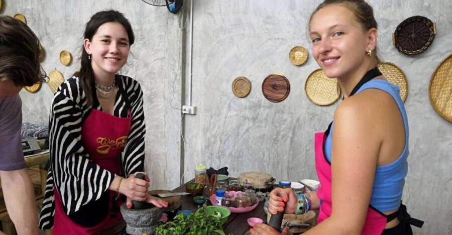 We Cook Thai Home Garden Cooking School - Timing: Morning vs Evening Classes and What That Changes