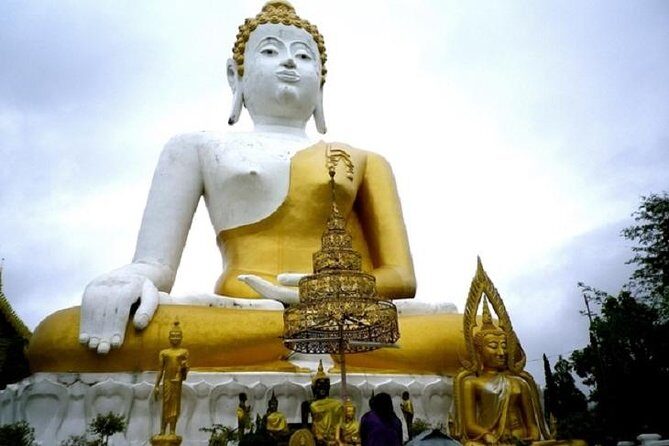 Wiang Kum Kam and Wat Phra That Doi Suthep Private Tour - Price and logistics: what $100 per person really includes