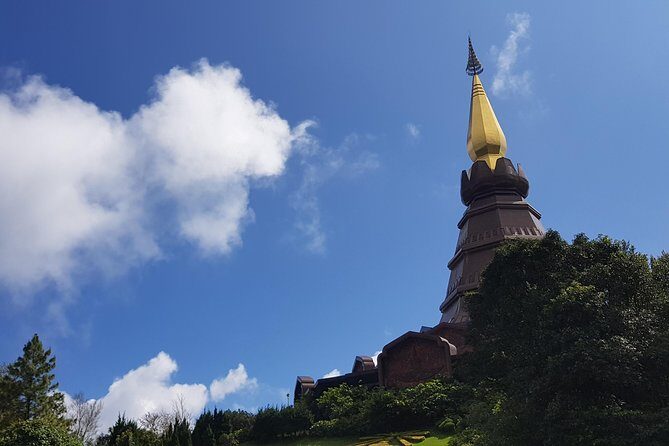 Wow! Doi Inthanon National Park Adventure, Lunch & Entry Included - Ban Mae Klang Luang: Karen Village Life, Weaving, and Coffee
