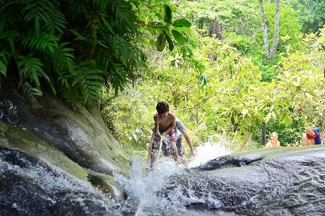 Zipline+Sticky waterfall+Long Neck Village Private Tour - Start at 8:00: pickup and the comfort win